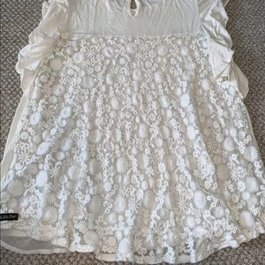 Matilda Jane Women’s Medium White Lace Top